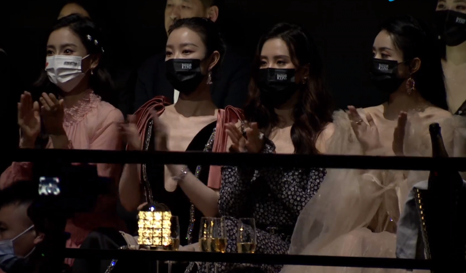芭莎礼服夜：杨颖翻车，倪妮平淡，胜出的是穿国货的赵丽颖张小斐