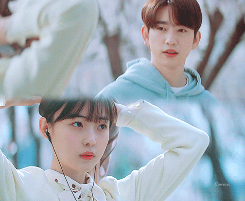 一手好牌打得稀烂，说的就是她吧