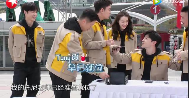 张艺兴官宣离开，留下的心愿牌让人感动，再见