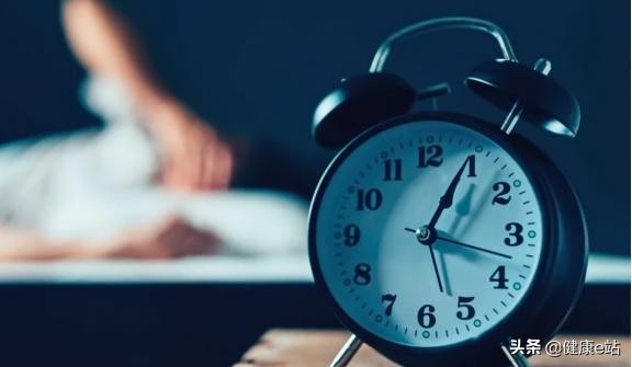 降血脂，及時預防是關鍵，5個“信號”提示你，血脂該控制一下了