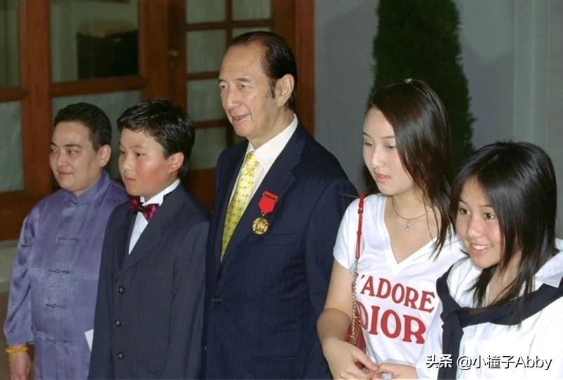 赌王最神秘第17儿子现身！出世就被隐藏，28年后