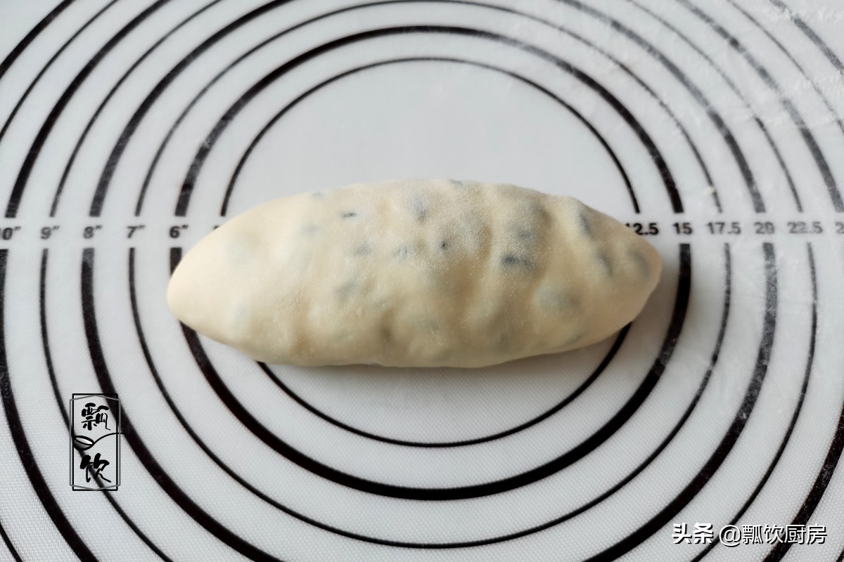 闺蜜们都喜欢的面包，既甜又香，配杯牛奶，当早餐一顿一个，特棒