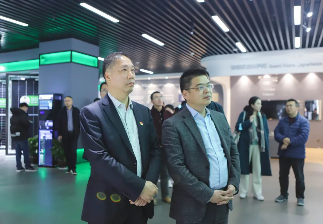 校企合作 共谋新篇|上海高校代表团莅临正泰考察