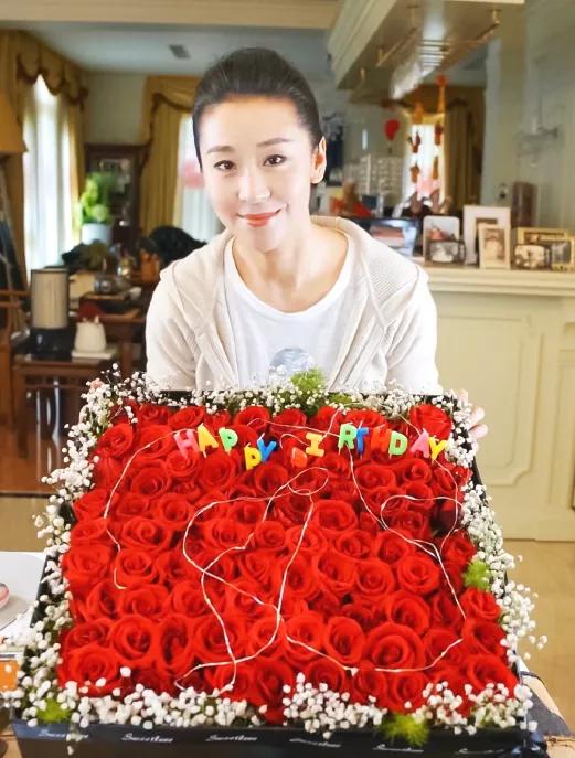 苗圃，曾与罗晋相爱，嫁入豪门后却被称“大妈”，梦醒时可后悔？