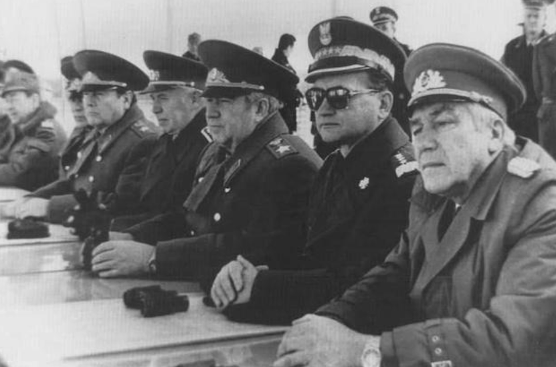 上世纪80年代，如果北约与华约开战，谁能取得最终的胜利？