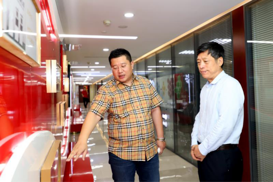 河南中医药大学校长许二平教授一行到千年国医健康产业集团调研