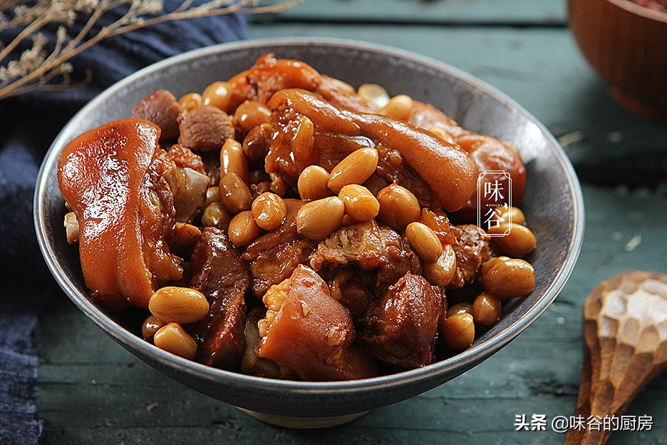入秋了，此肉再贵也要舍得吃，咸香软糯，解馋又下饭，秋天不可少