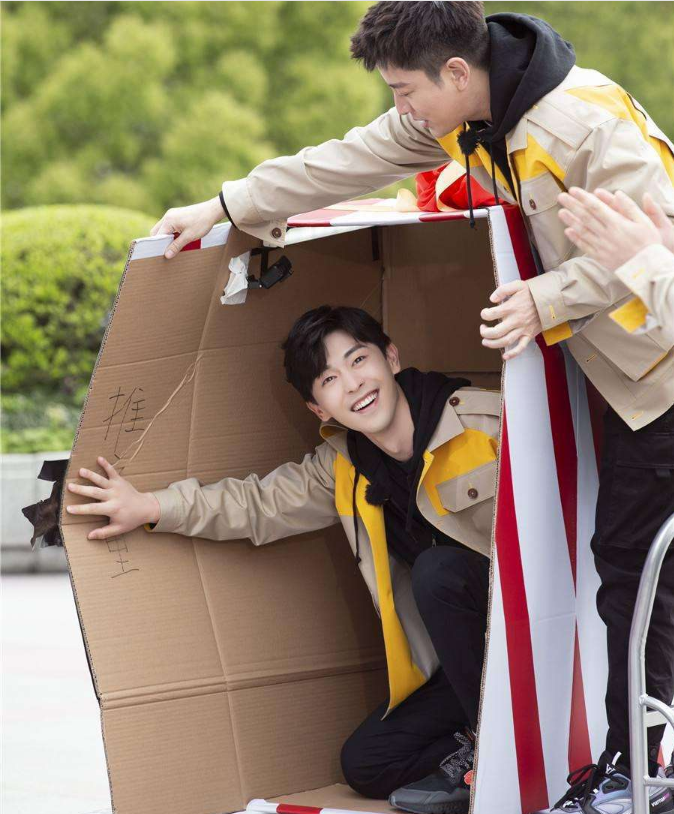 邓伦又一档综艺定档！五月有《极战6》，六月他