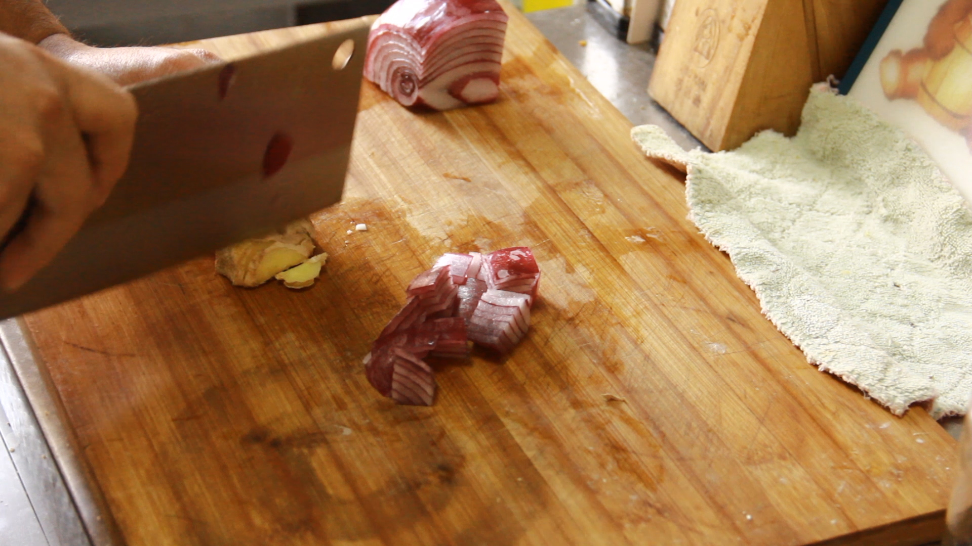 图片[7]-带火饭店20年的卤肉面做法（带视频-起舞食谱网