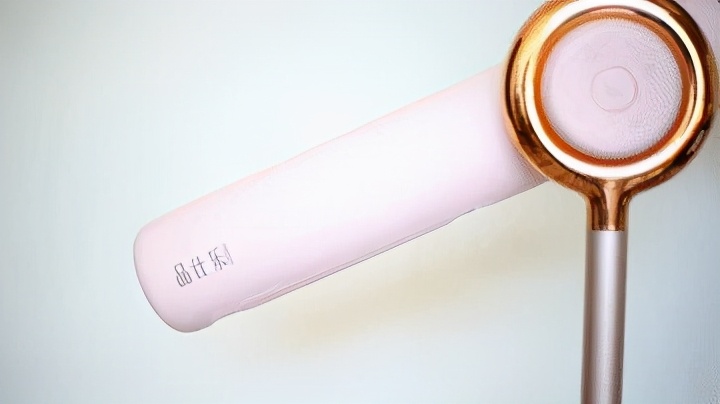 解放双手，时间更自由，品仕乐3D护发立式吹风机