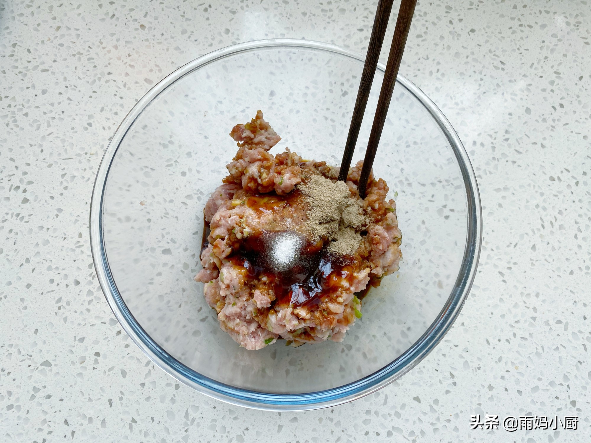 不會做發麵餡餅的一定要收藏，不用醒面做法簡單，皮薄大餡真香