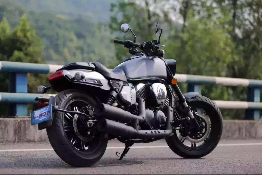 哈雷摩托卖太贵，这些搭载V型双缸发动机的“小哈雷”不到3万元