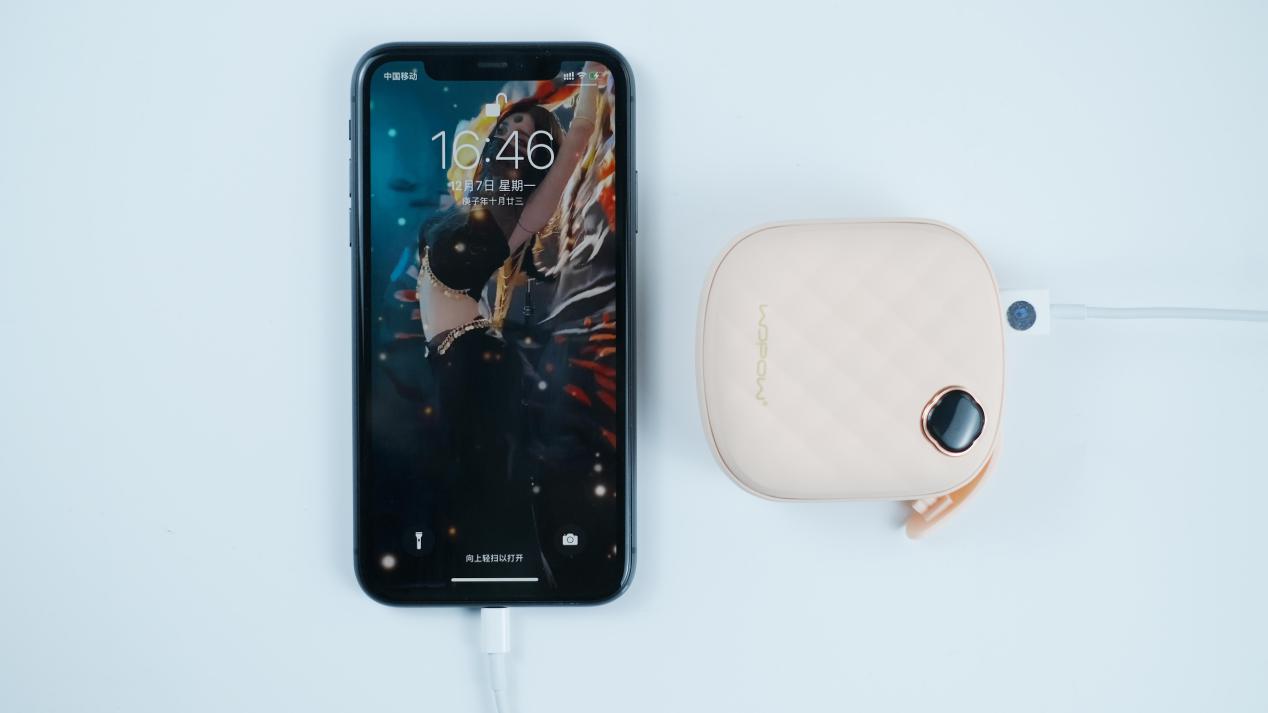 沃品WH-07暖手充电宝亲测，小姐姐寒冬暖手秘诀