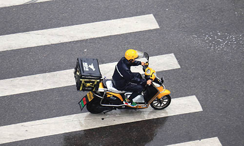 网购成“主流”？占比80.6%，销售额超“10万亿”