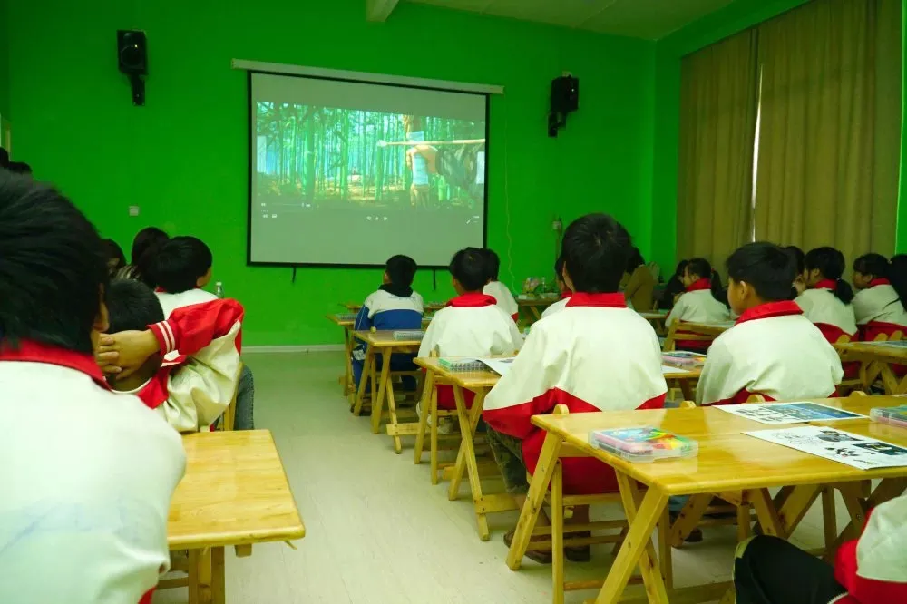 华谊兄弟公益基金推出电影教育线上公开课，让光影启迪更多儿童