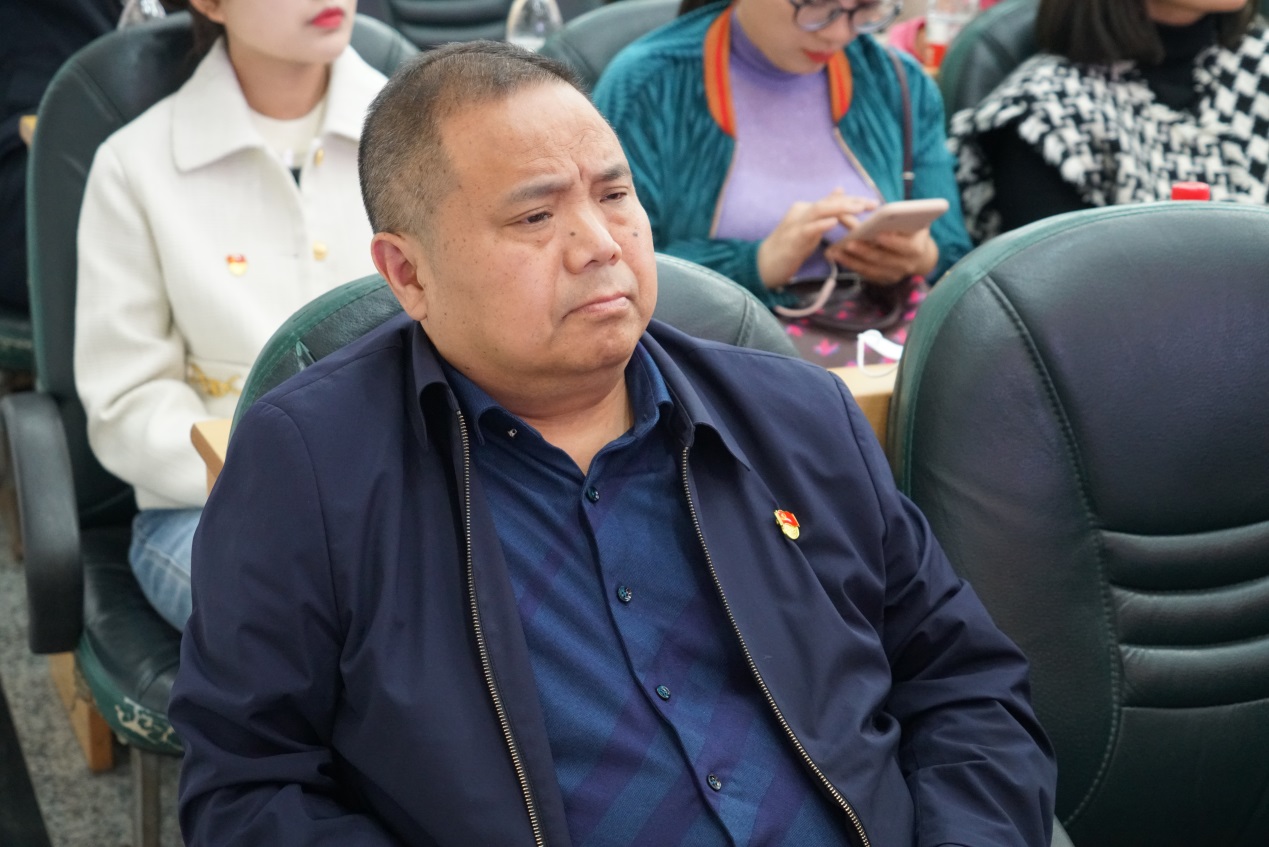 乐山市精神卫生中心党务干部参加乐山市公立医院党建交流培训班