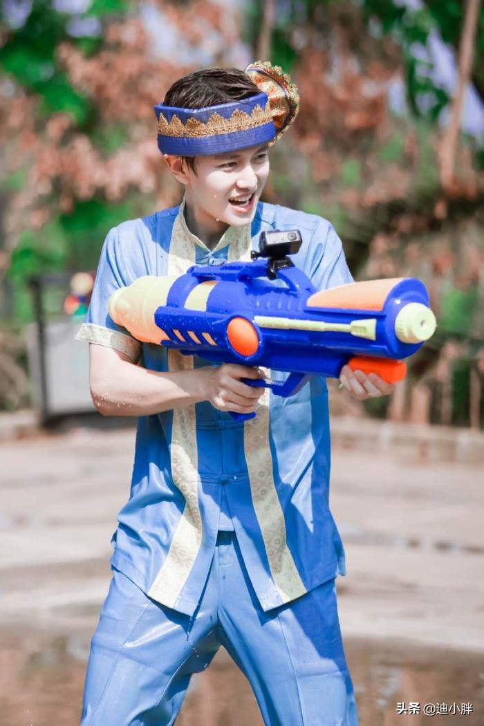 《向往4》预告中任嘉伦怼谭松韵,看了正片才知道国超与晶晶多友爱