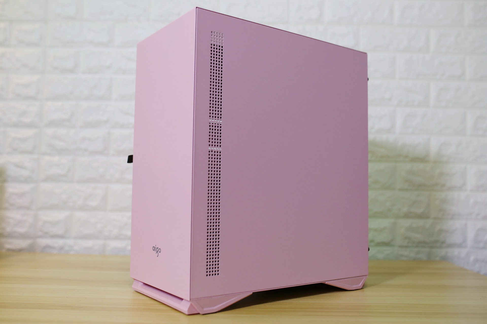 粉色机箱有喜欢的吗？YOGO M2猫抓粉女友爱不释手