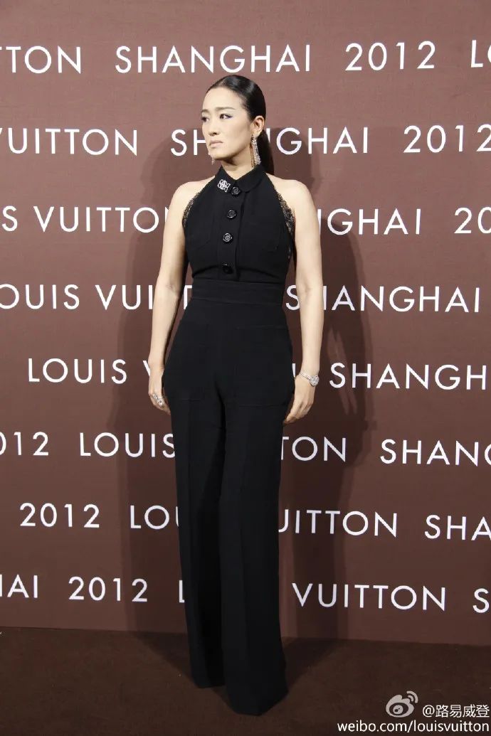 穿旗袍去奥斯卡的巩俐，才是红毯鄙视链的王者