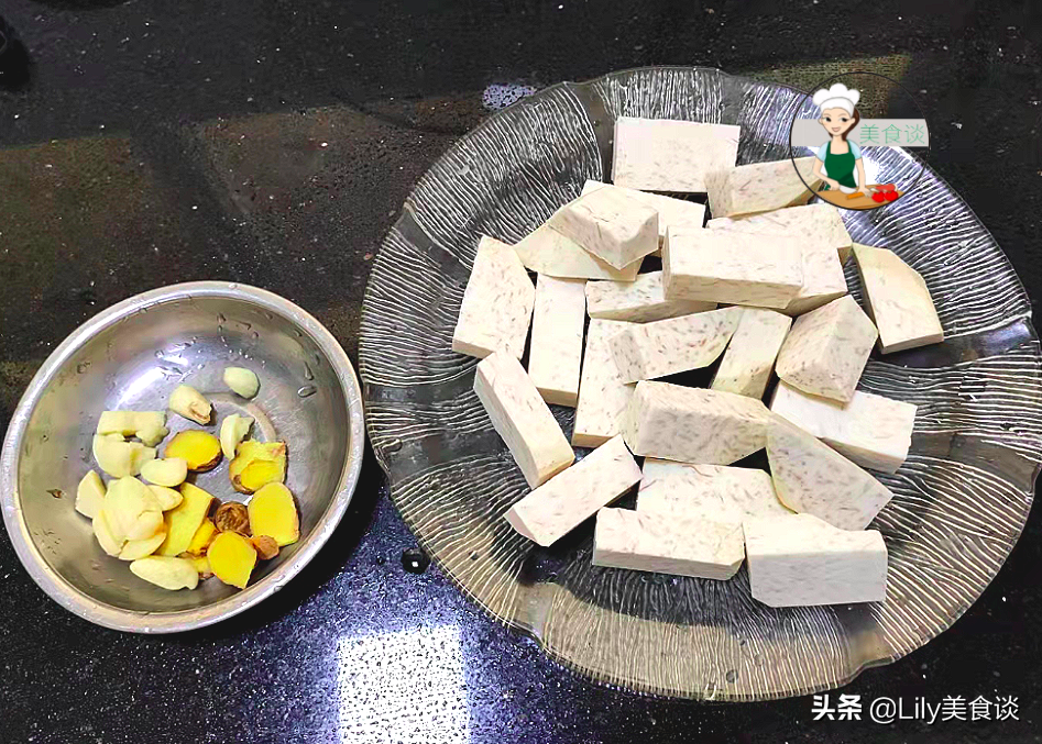 秋天，吃猪肉不如吃它，加芋头焖一锅真香，营养不上火，别不懂吃