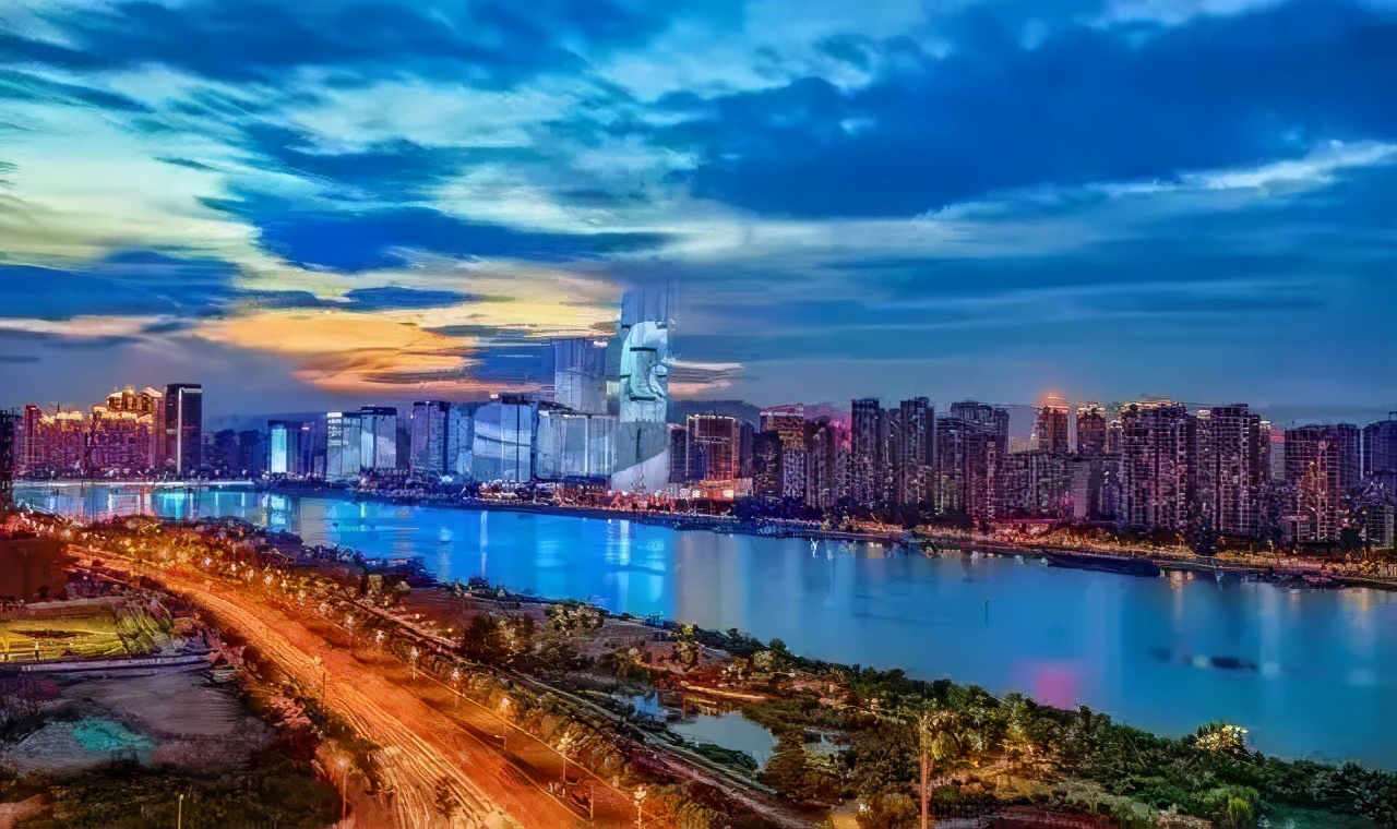 滨江3.0时代，这座主城江景叠院，自带闽江气场