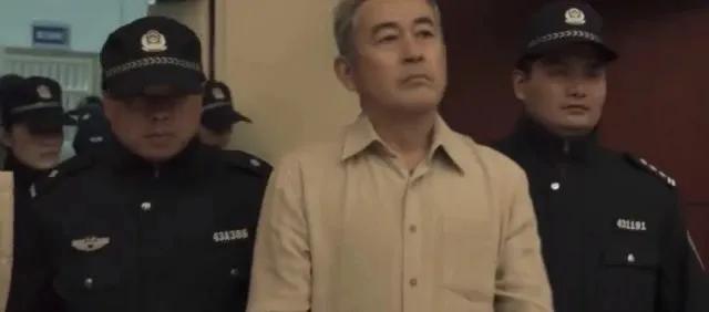 《扫黑风暴》高明远发家靠的是他们，而让他毁灭的，同样也是他们
