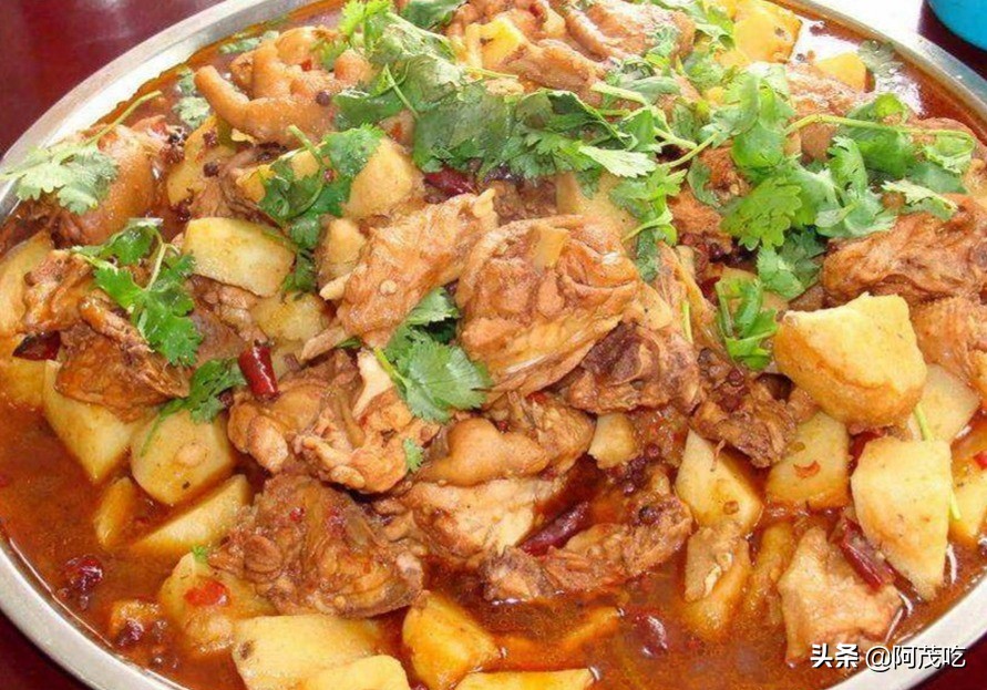 Xinjiang big plate chicken not to be missed!  Don’t even miss the side dishes