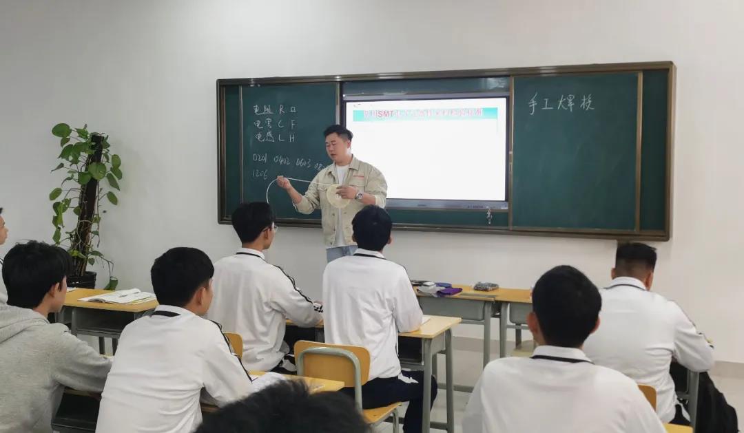 「校园纪事·北海中职·智能制造专业」愿我们的激情不退散