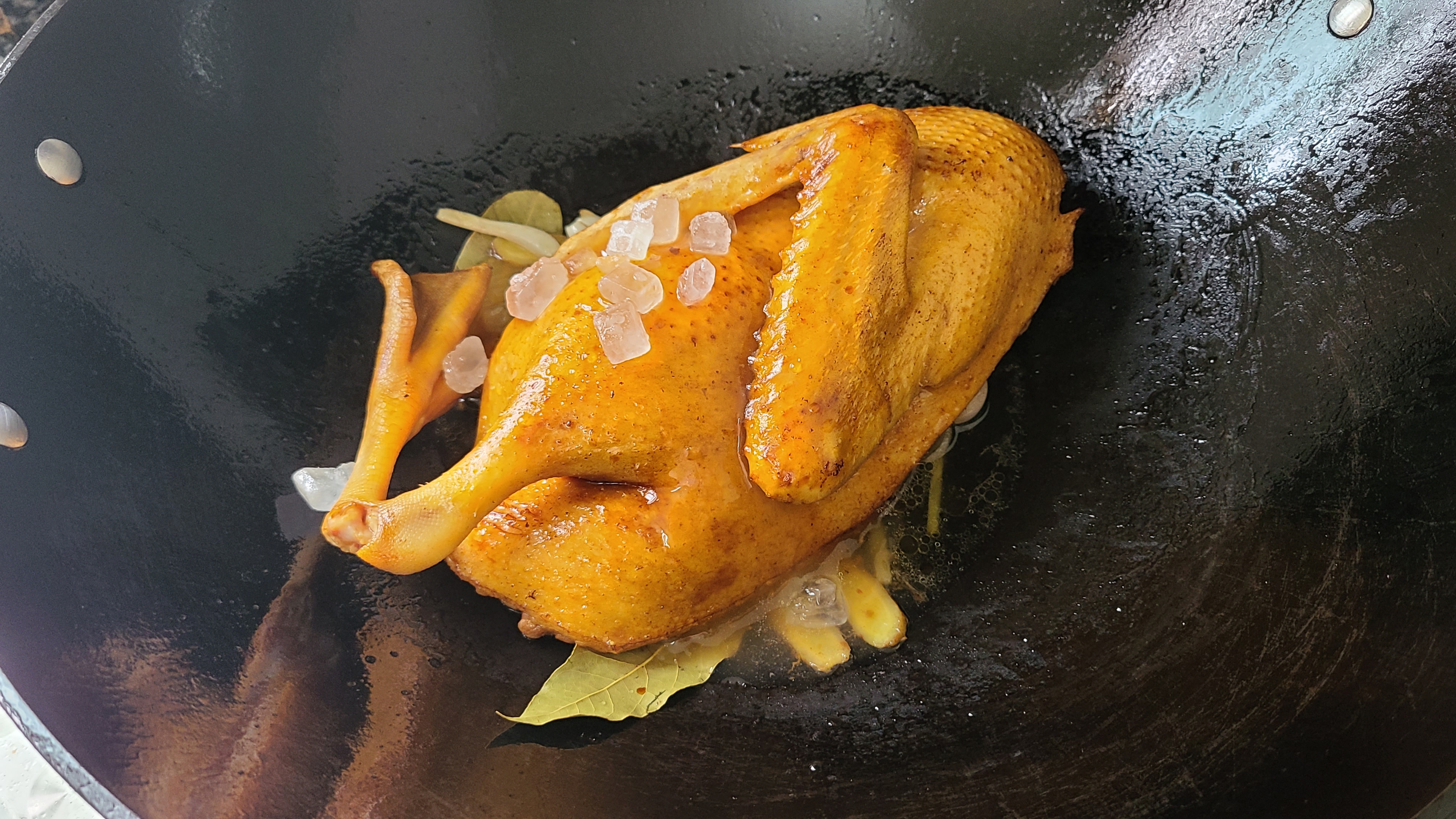 酸梅鴨這樣做太香了，是廣東很出名的家常菜，嫩滑好吃又簡單