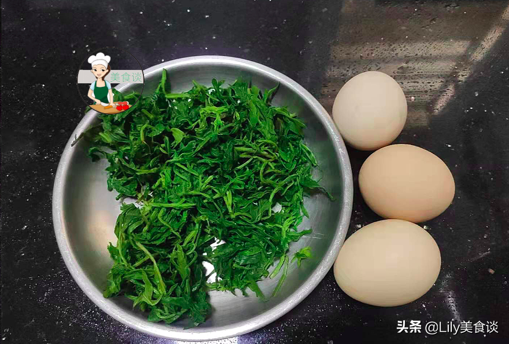 图片[5]-艾叶煎鸡蛋做法步骤图 营养又美味-起舞食谱网
