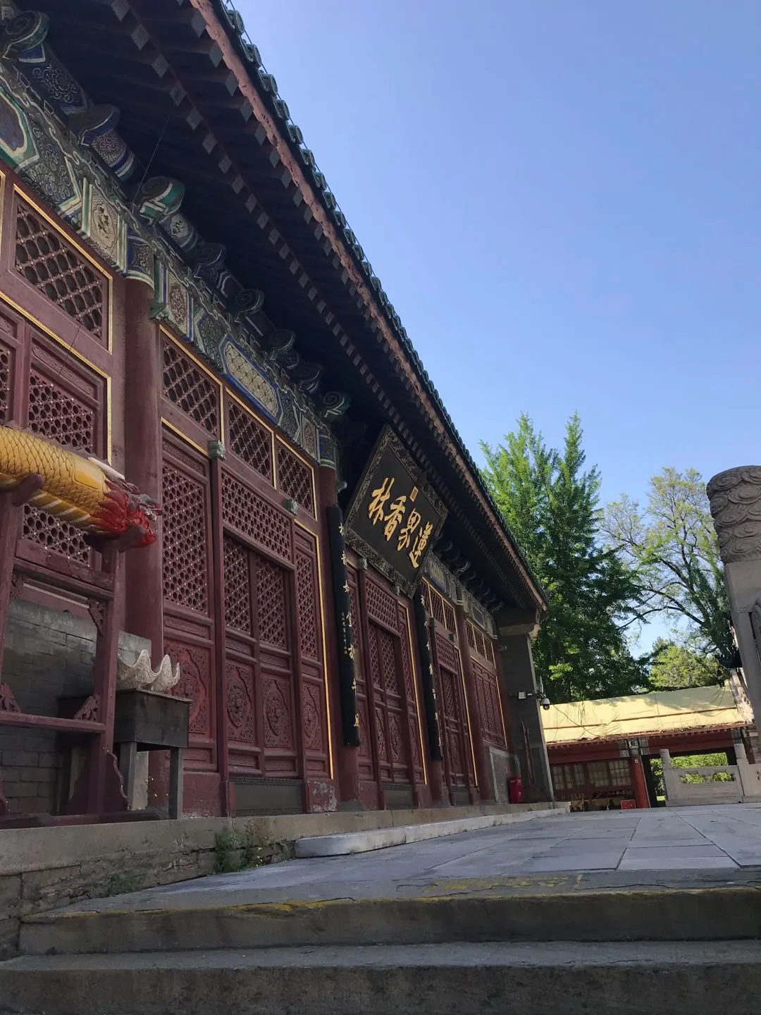 Find the quietness of ancient temples, and enjoy the beautiful scenery of early autumn at Tanzhe Temple and Jietai Temple!