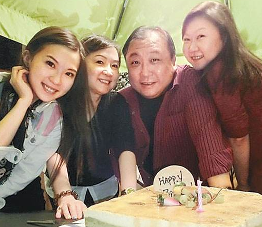 有種“顏值”叫王晶女兒，完美繼承了媽媽美貌，避開了爸爸