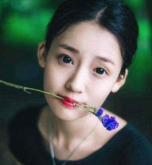 “绿地”女主终于认错了：收到2个万元包就“代