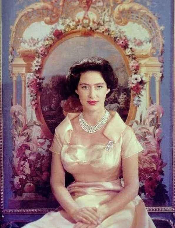 92岁英女王心爱的亲妹妹！罗马假日公主的原型，