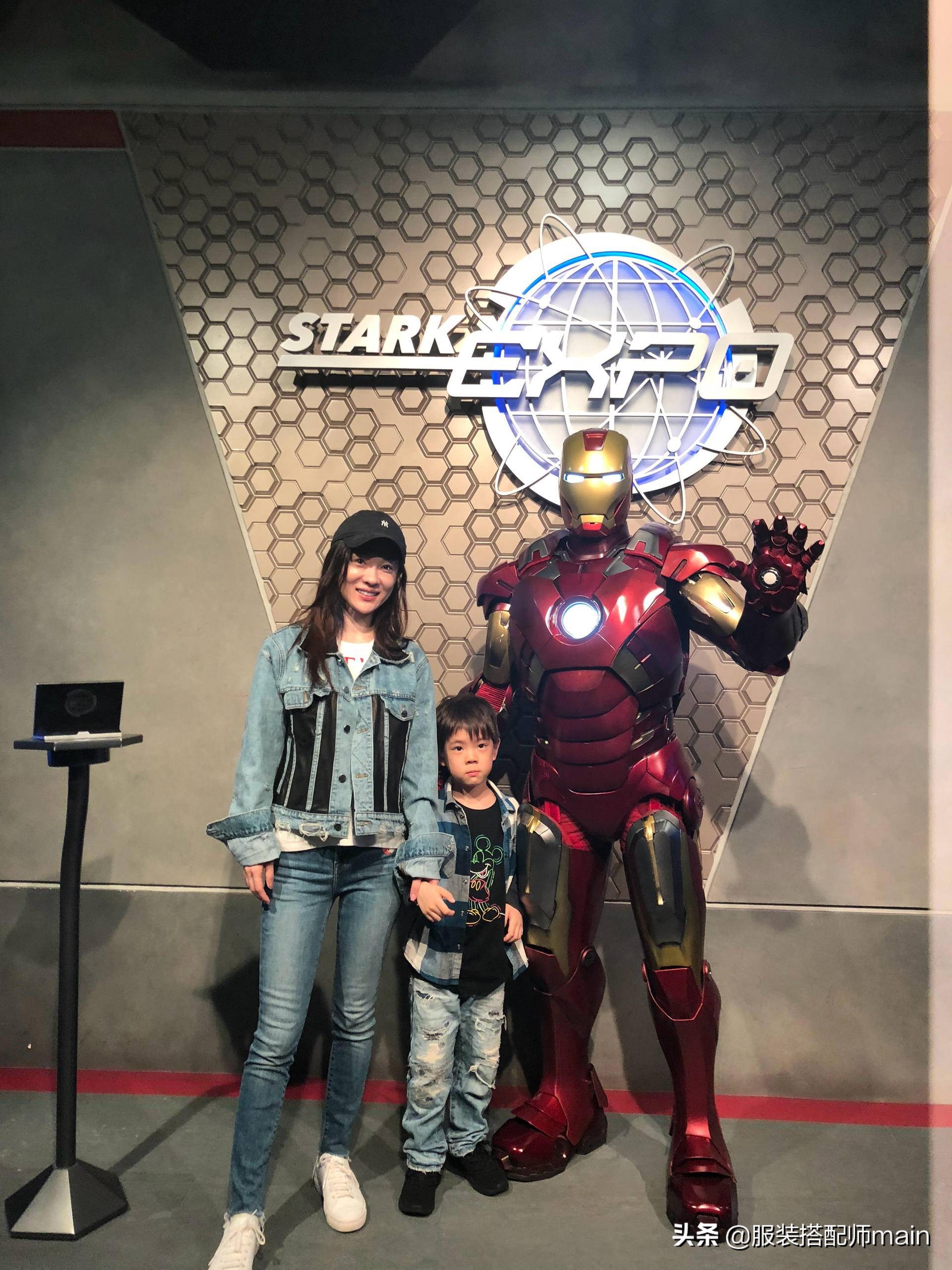 10後都這麼會穿？ 7歲嗯哼私服洋氣不古板，小孩就該有小孩的樣