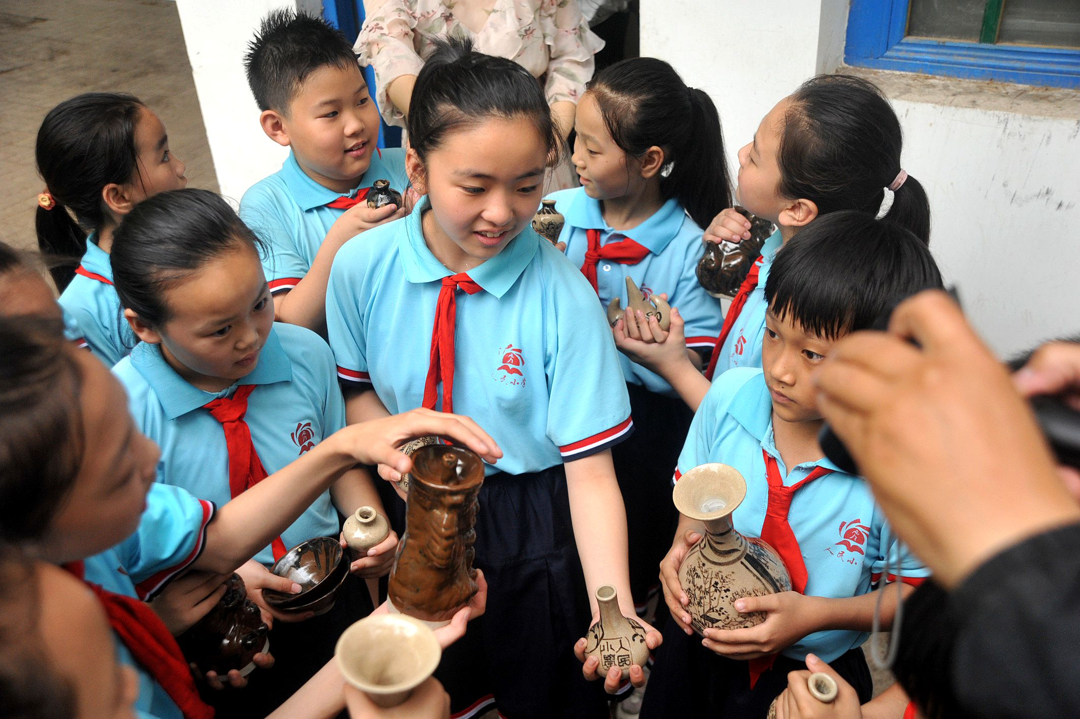 百年初心历久弥坚，千年窑火生生不息——邯郸市复兴区人民小学第一批“瓷器”出窑了