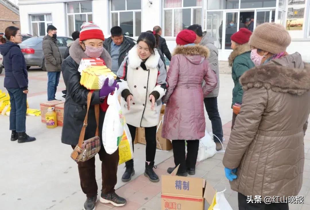 赤峰市蒙中医药“医播歌乐”联合党委开展送健康 送温暖志愿服务活动