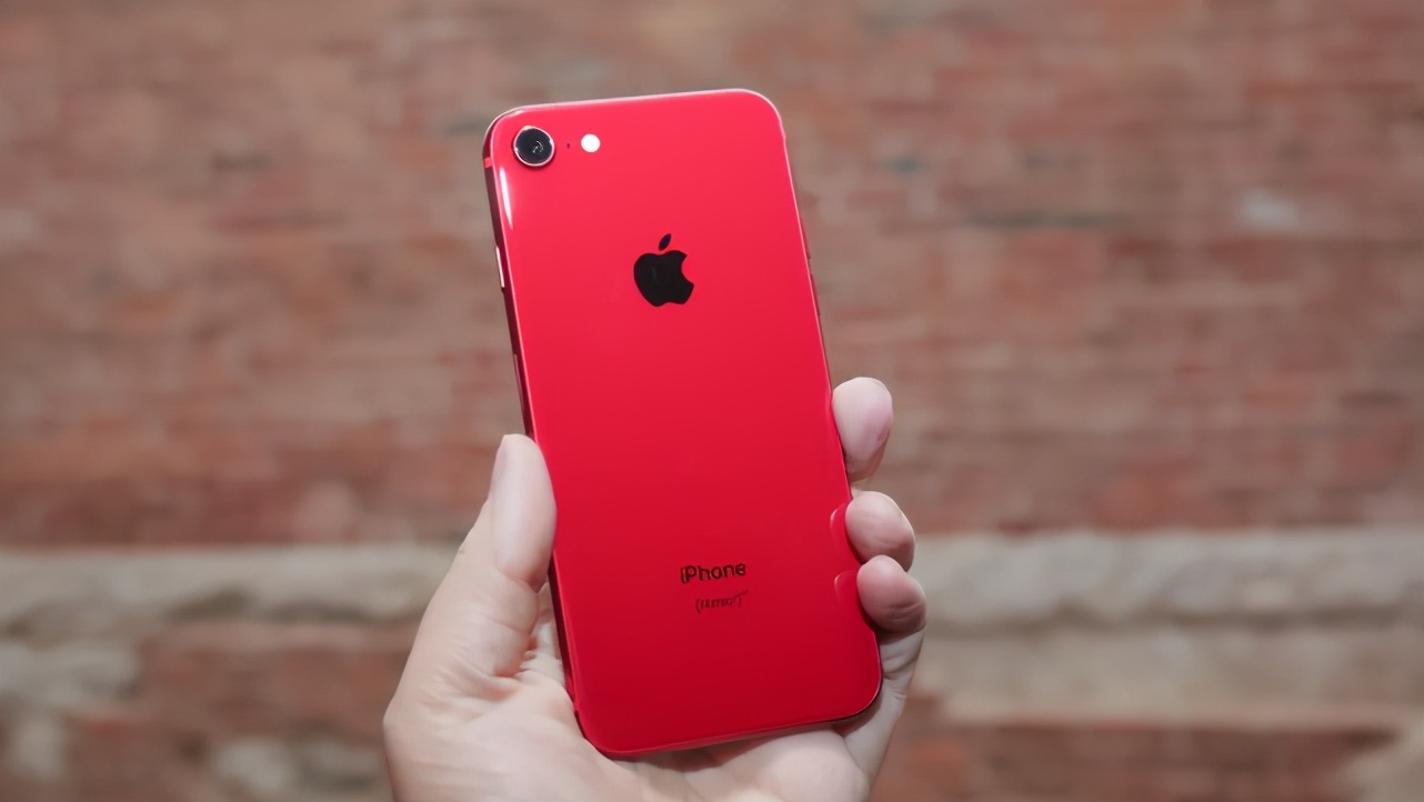 明明国产手机已经崛起了，为什么iPhone还有那么强的吸引力