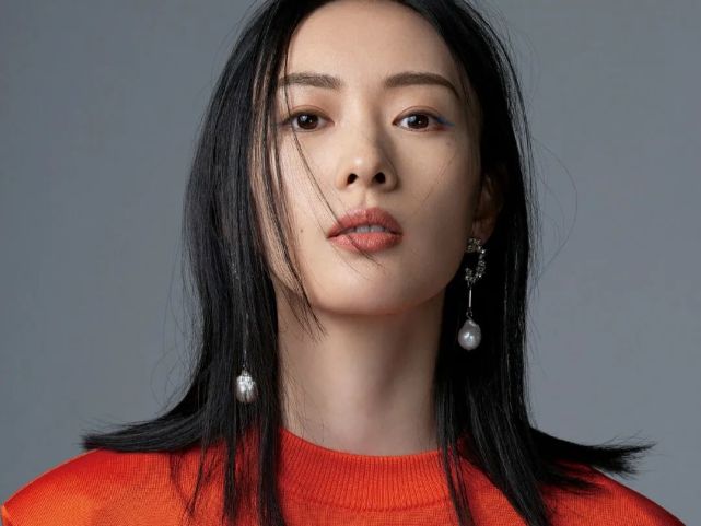 被前男友暴打、星途黯淡多年，“美强惨”女星