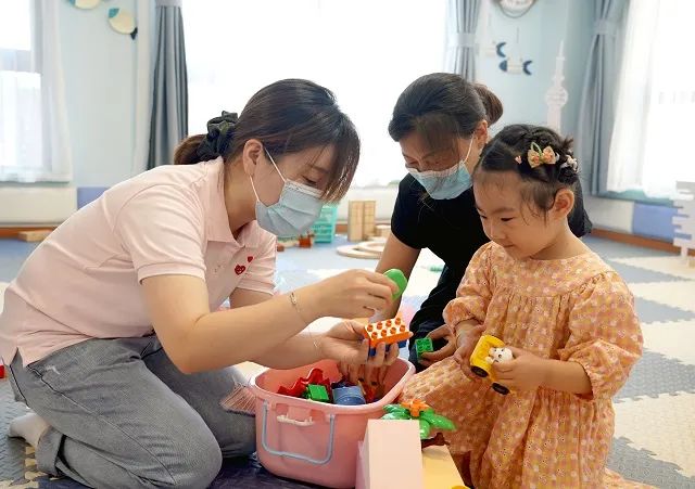 二胎催生无果，人口警报拉响？2021年新建议来了，父母们支持