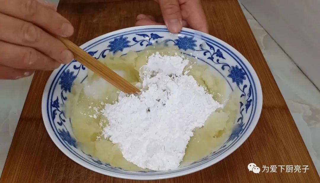 丸子怎么做才好吃吗，教你一招，好吃营养易消化，孩子爱吃不挑食