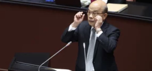 大陸暫停台灣菠蘿進口，蔡當局的對策居然是：大家一起吃