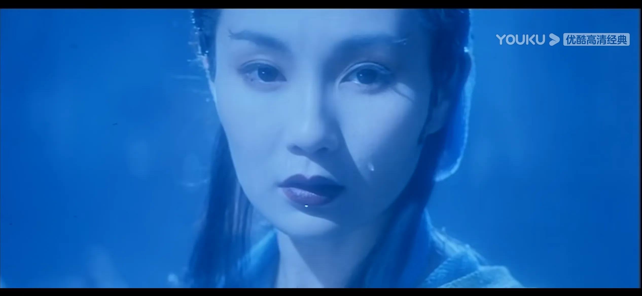 儿时《青蛇》5遍都没看明白，多年后才懂小青和法海在水里干的事