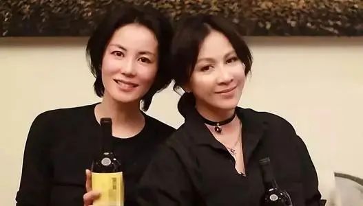 张柏芝上节目唱跳频频失准，王菲好友直接开撕