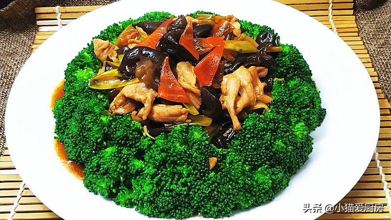图片[13]-西蓝花新做法 用木耳和瘦肉一起做 味道不错 春节可以做来吃-起舞食谱网