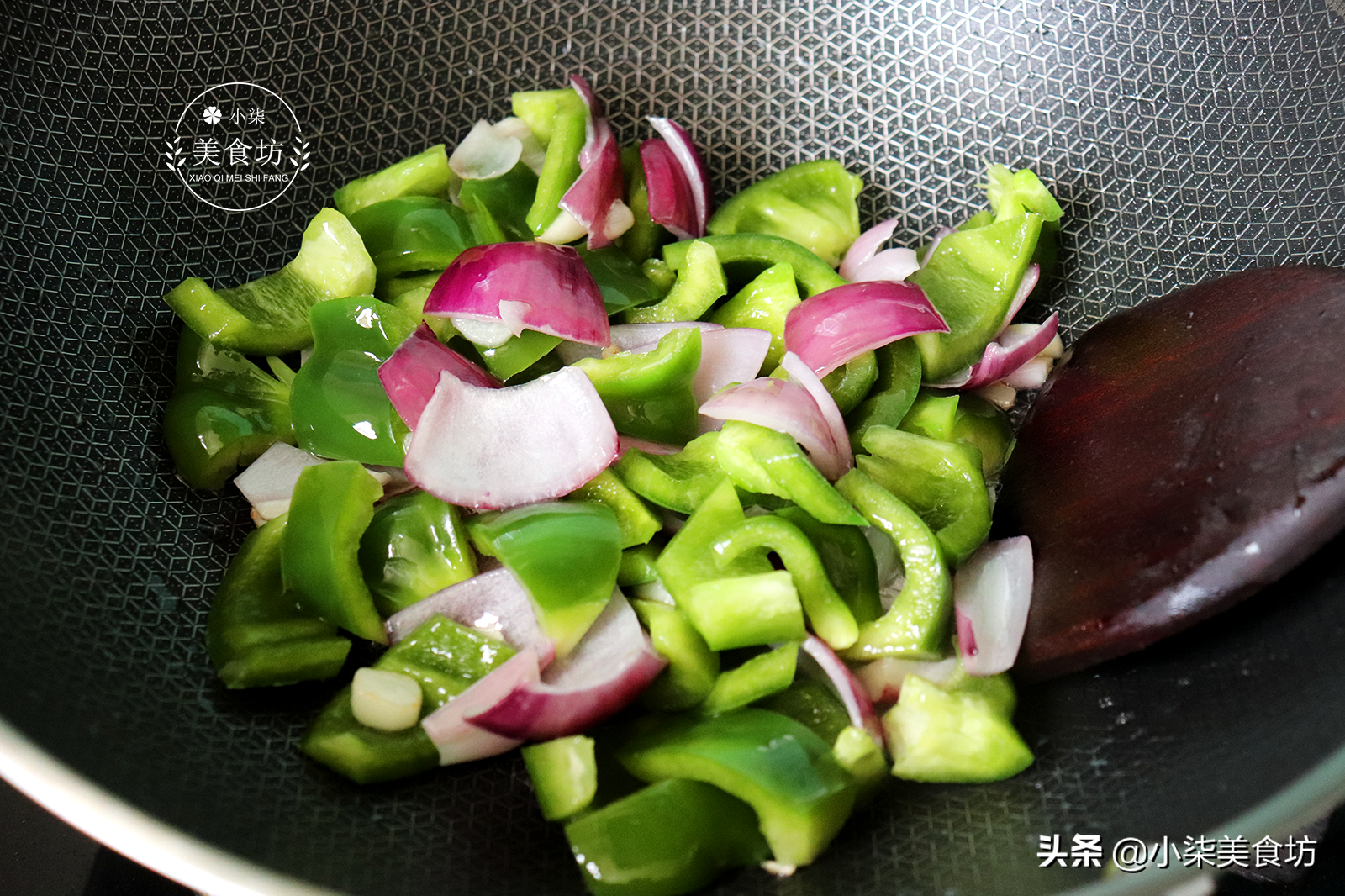 图片[7]-土豆好吃做法 吃了几十年土豆 就服这种做法 出锅给红烧肉不换-起舞食谱网