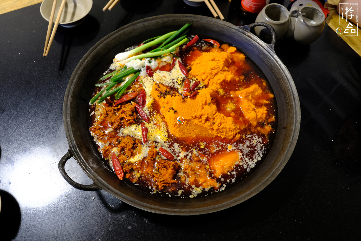 重庆火锅该不该收锅底费？收费食客不满意，不收又被怀疑用老油