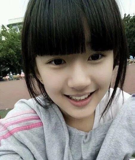 被汪涵力捧，却遭于正内涵，女神赵露思上位背后并不简单
