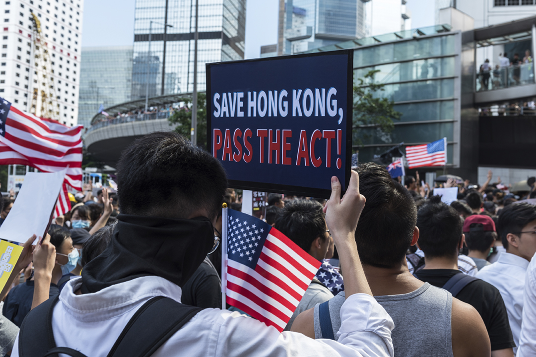 美国会搞出这个法案，就是妄想对抗中央对香港的管制权