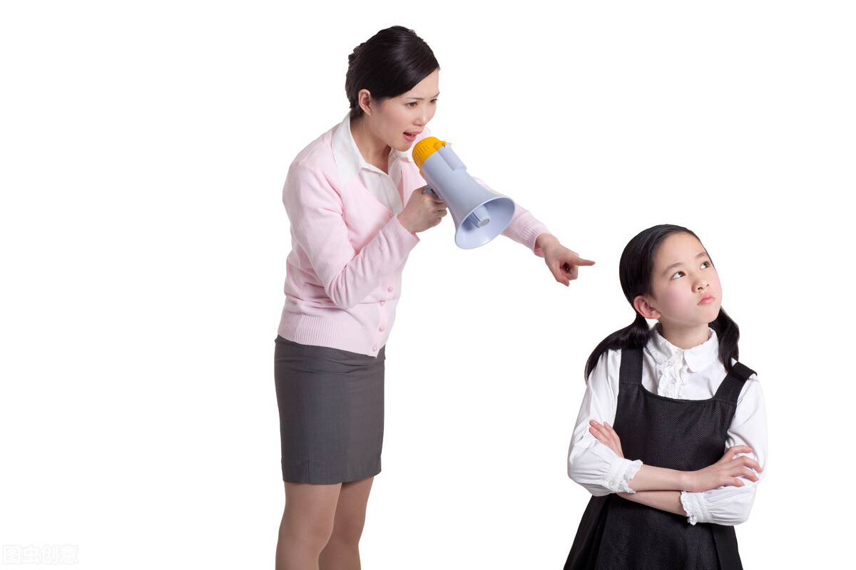 心理学：为什么父母越催孩子越懒？其实是触发了“超限效应”